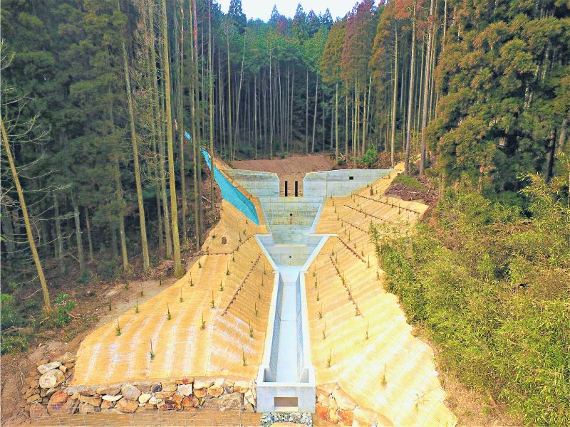 中岳地区